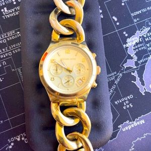 Michael kors gold watch